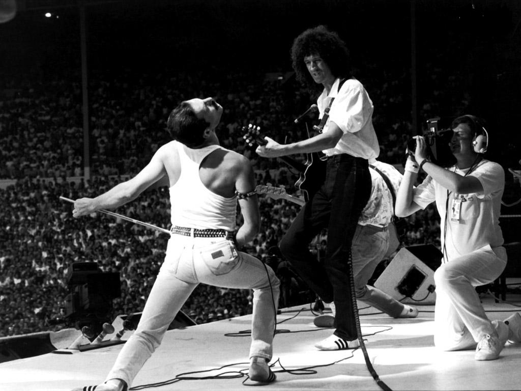 Queen doing what they do best