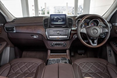 Mercedes Benz GLE SUV Interior